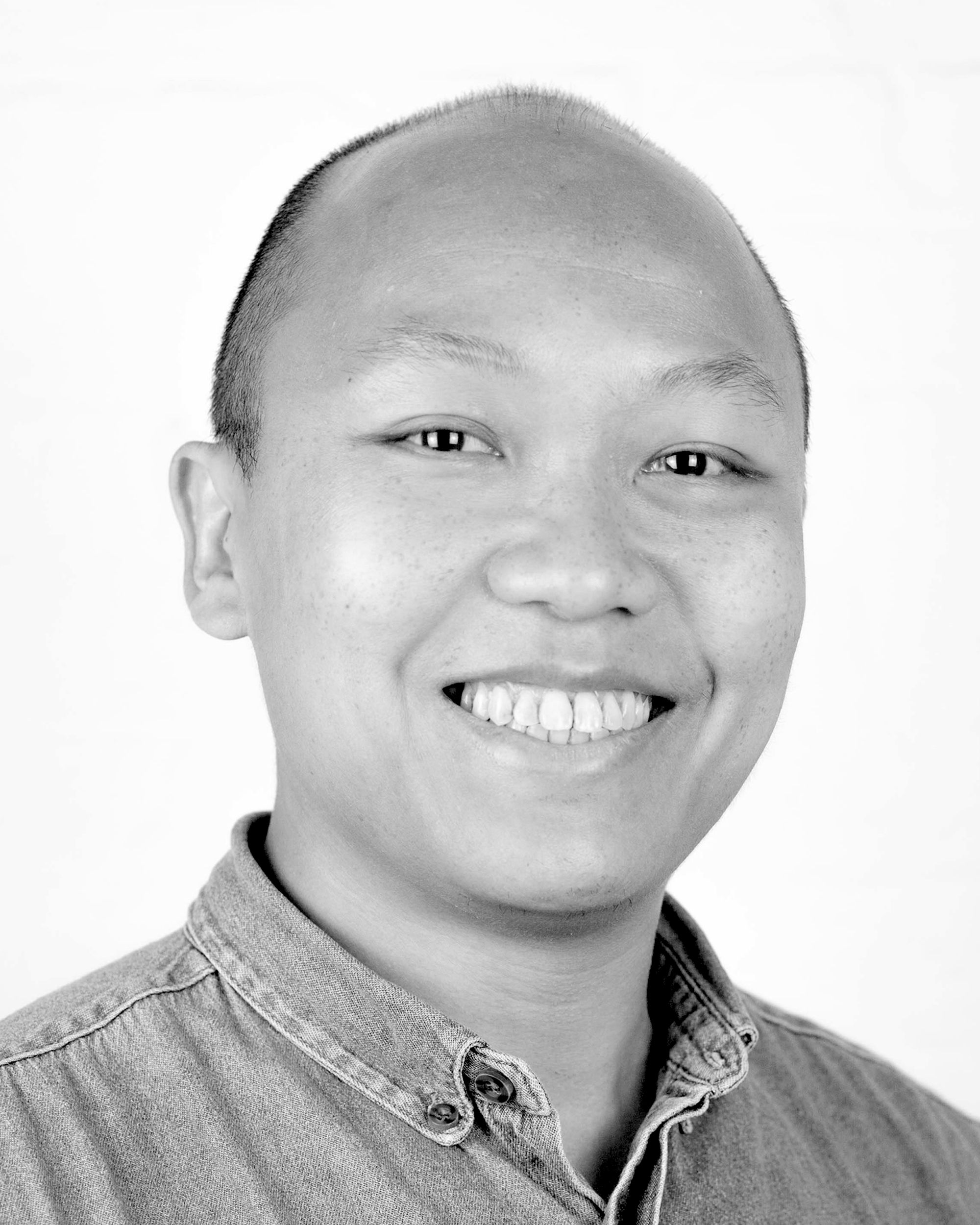 Headshot of Raymond Lee