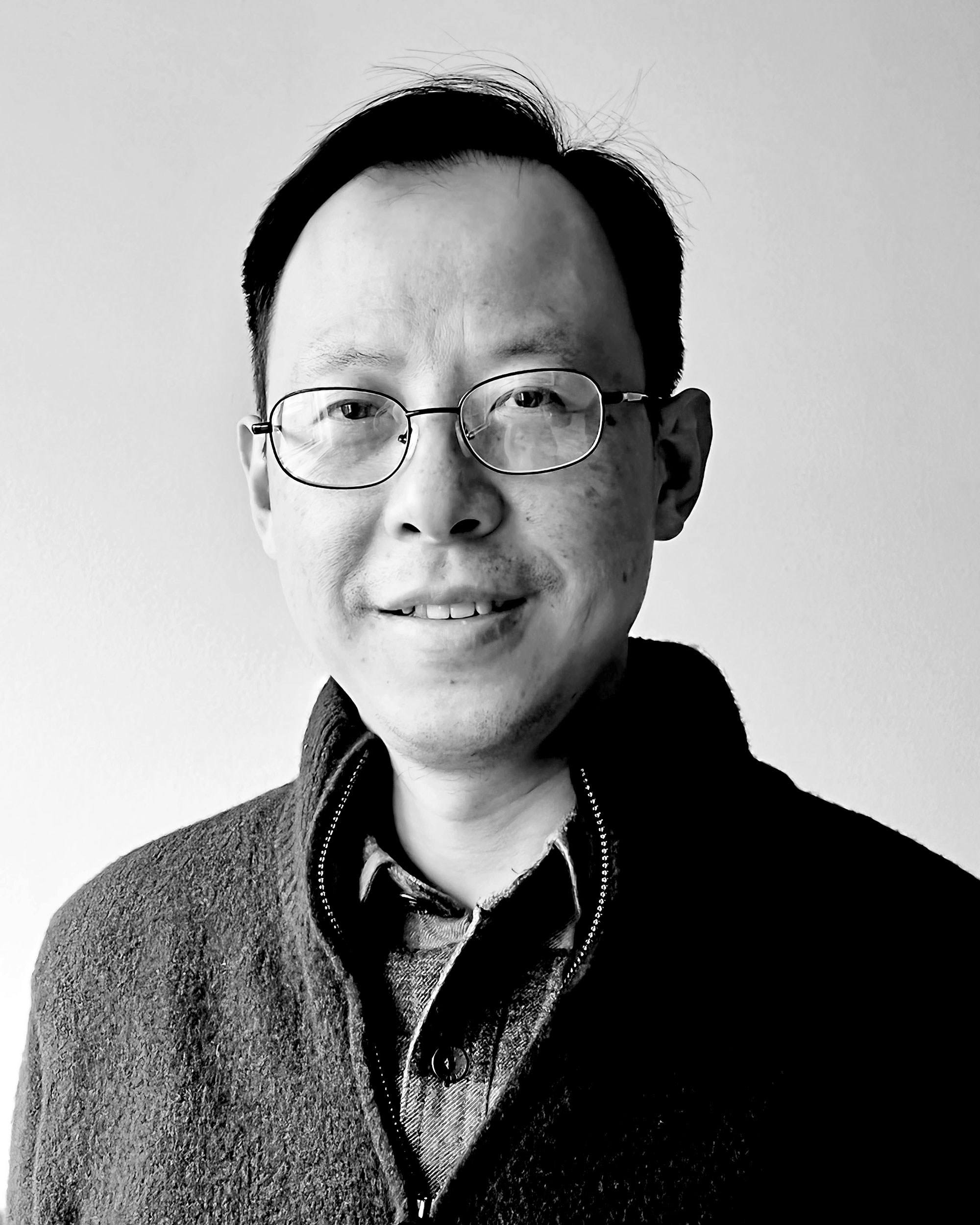 Headshot of Yan Zhuang